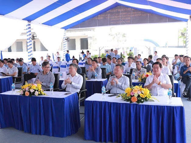 to-chuc-le-khoi-cong-quang-canh-su-kien.jpg