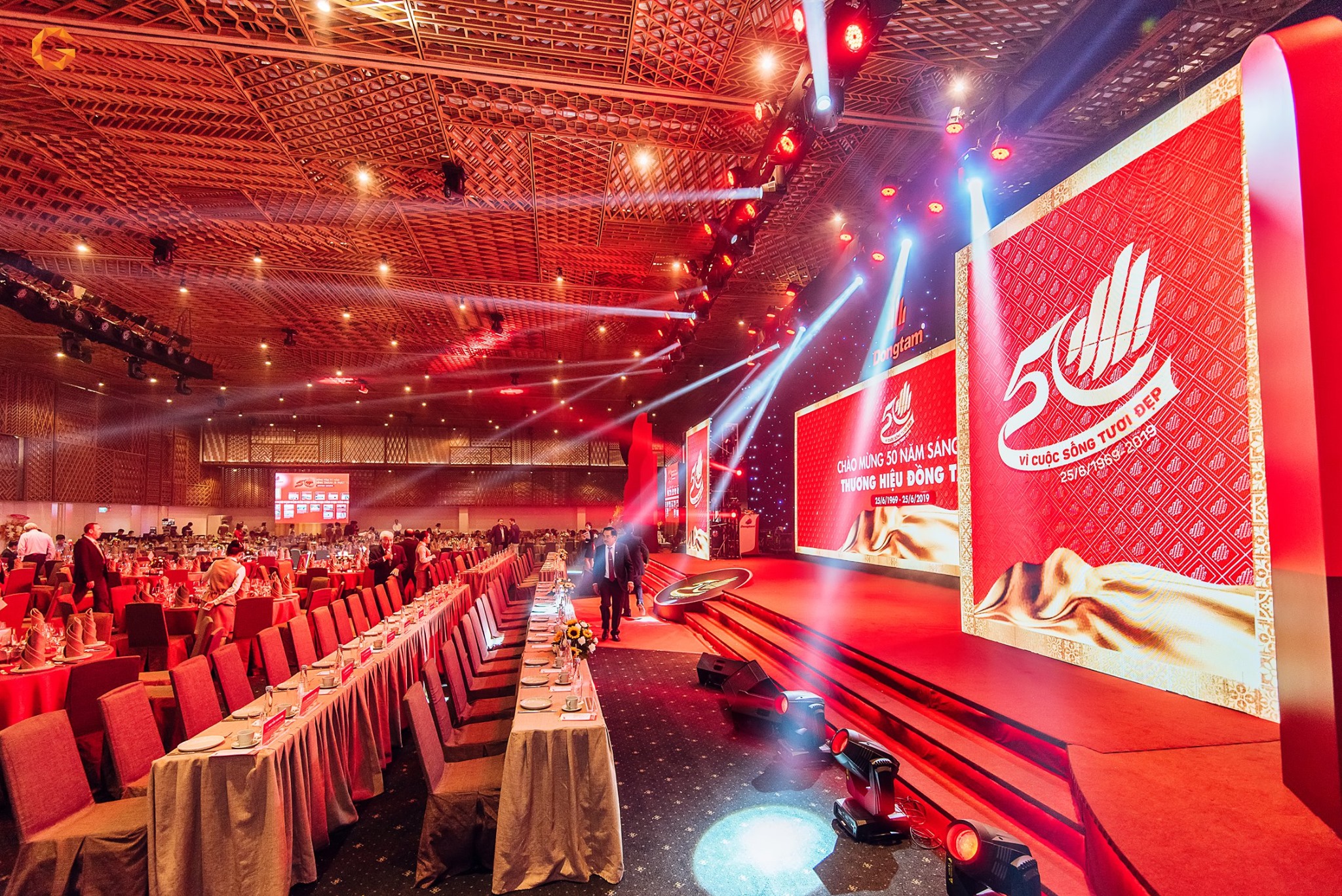 tổ chức lễ kỹ niệm thành lập chuyên nghiệp (7).jpg